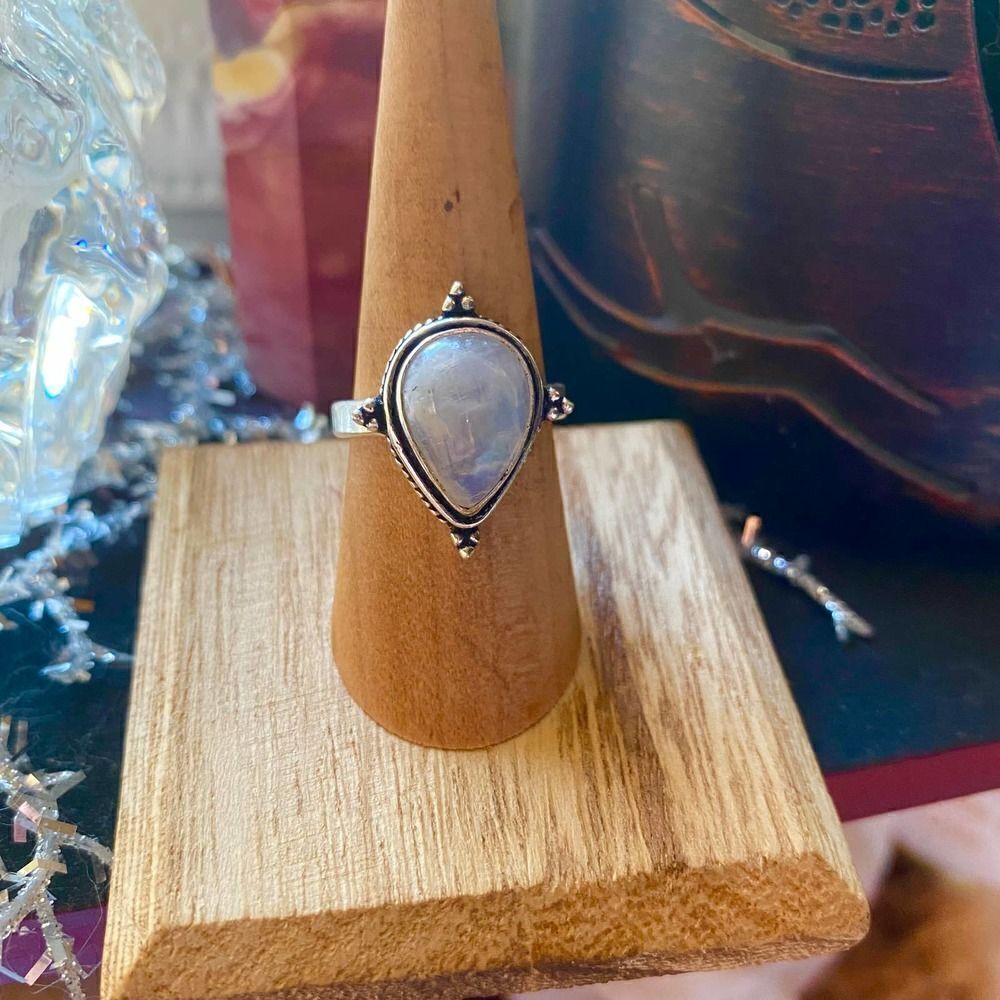 Moonstone Sterling Silver Ring Size 6 - Picture 3 of 8